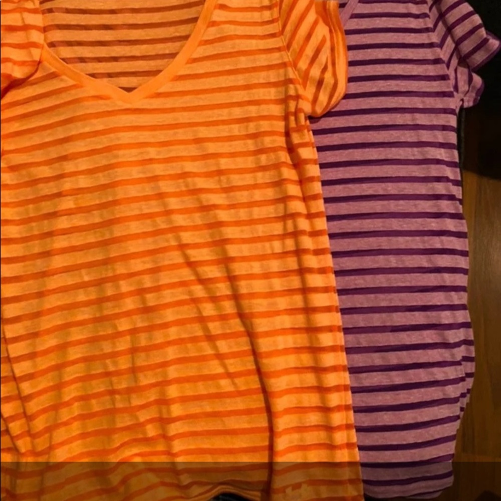 2 Womens Under Armour Heat Gear Shirts